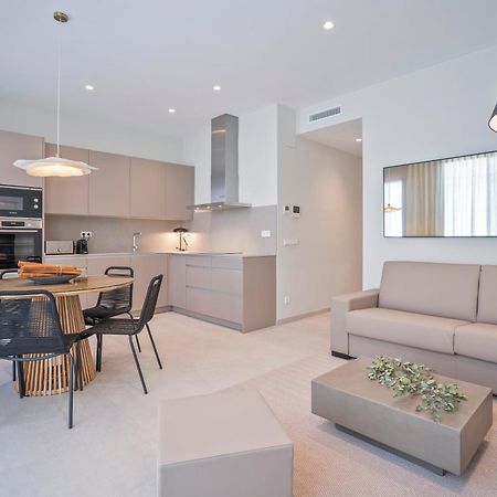 Sitges Spaces Garden Condo-2 Bedrooms, 2 Bathrooms, Garden Terrace, Near Center, Sleeps Up To 6- Monthly Rentals Only Kültér fotó