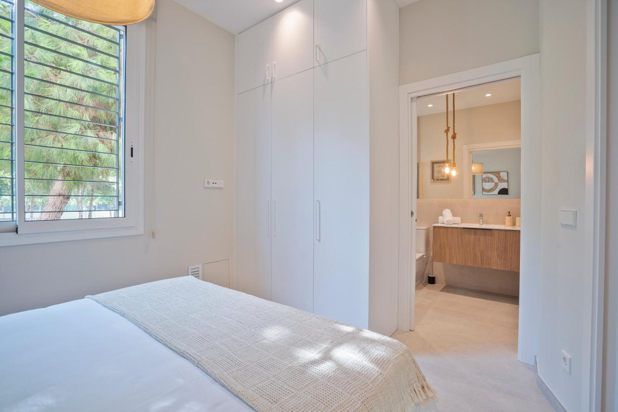 Sitges Spaces Garden Condo-2 Bedrooms, 2 Bathrooms, Garden Terrace, Near Center, Sleeps Up To 6- Monthly Rentals Only Kültér fotó