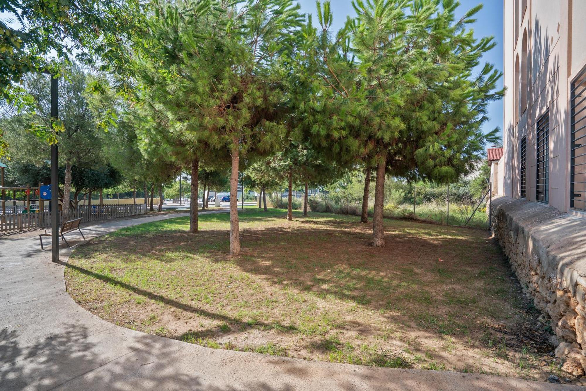 Sitges Spaces Garden Condo-2 Bedrooms, 2 Bathrooms, Garden Terrace, Near Center, Sleeps Up To 6- Monthly Rentals Only Kültér fotó